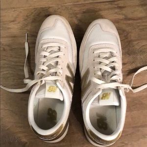 New balance shoes